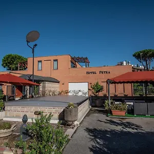 Petra Hotell